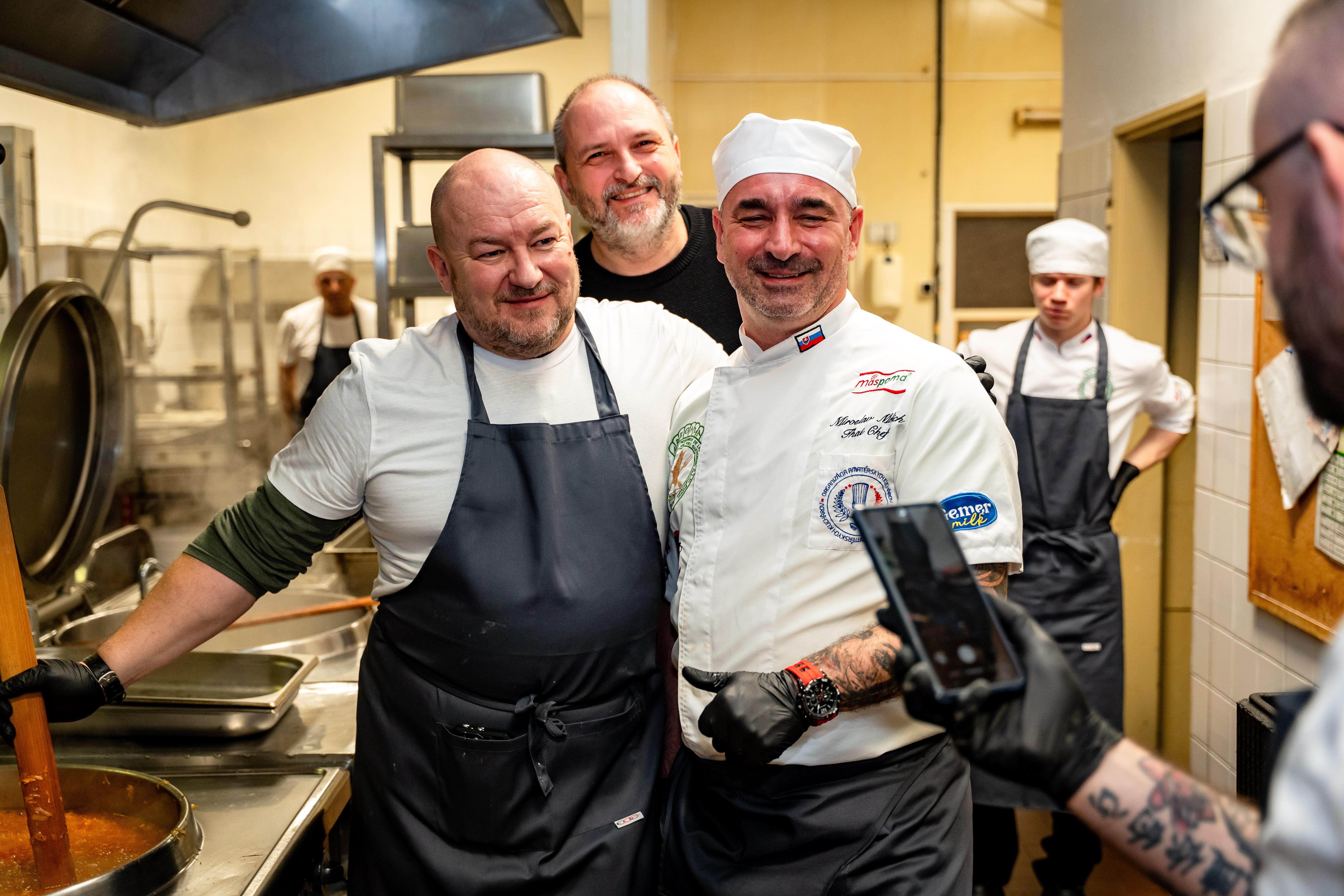 Tradicne charitativne podujatie Vianocne varenie pre seniorov-35